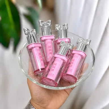پک رژلب مایع پاپیونی شاکینو SHAQINUO با بافت مخملی و مات
